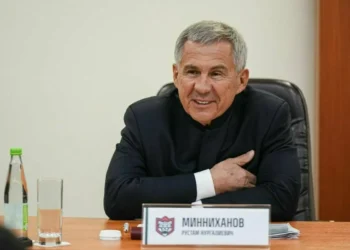 Минниханов встретился с «Ак Барсом» перед новым сезоном