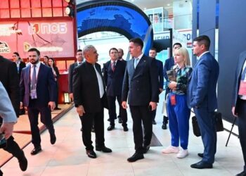 Рустам Минниханов рассказал о сотрудничестве Татарстана с Китаем и Вьетнамом на ВЭФ