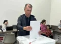 Депутат от Татарстана Максим Топилин проголосовал на выборах в Госдуму вместе с семьёй