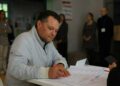 Глава Елабужского района Рустем Нуриев проголосовал на выборах в Госдуму