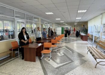 В Набережных Челнах открылись участки для голосования на выборах в Госдуму