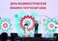 Рустам Минниханов в Челнах поздравил машиностроителей с профессиональным праздником