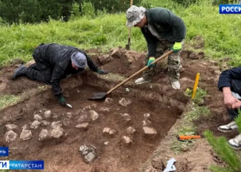 В Татарстане археологи нашли тайник с древними женскими украшениями