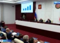 В Казани подростки ради лайков забрались на 30-метровую стелу