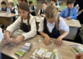 Нижнекамские школьники сделали сухой душ для бойцов СВО