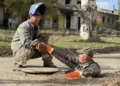 Аварийная бригада из Татарстана восстанавливает водоснабжение в Лисичанске
