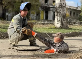 Аварийная бригада из Татарстана восстанавливает водоснабжение в Лисичанске